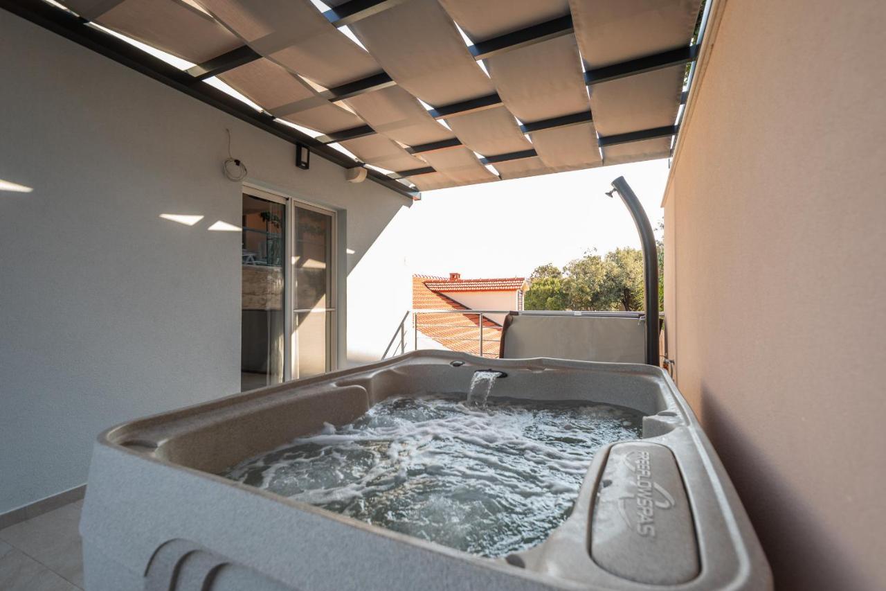 Vila Apartments Marina Blato  Екстериор снимка