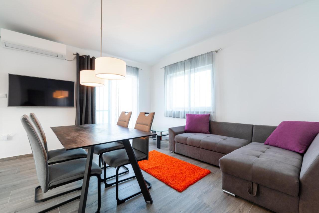 Vila Apartments Marina Blato  Екстериор снимка