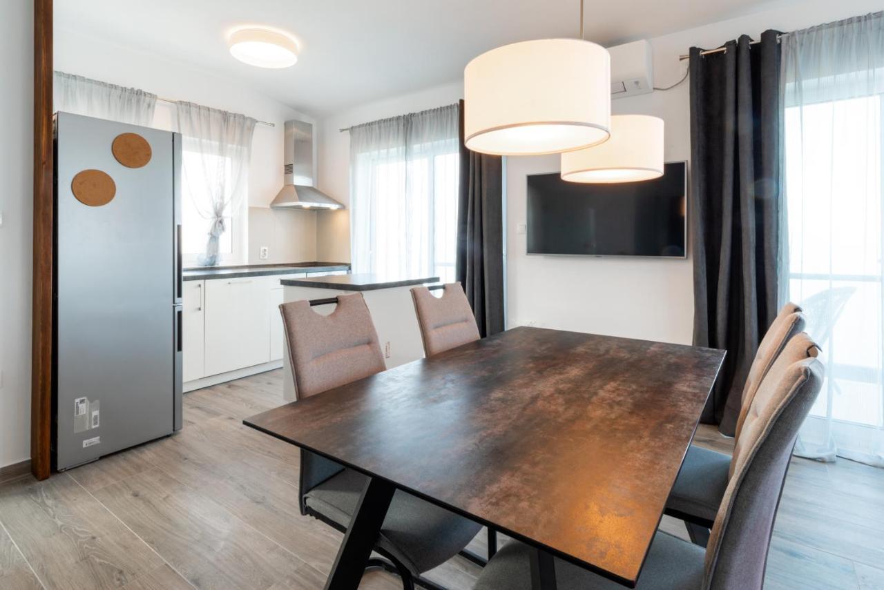 Vila Apartments Marina Blato  Екстериор снимка