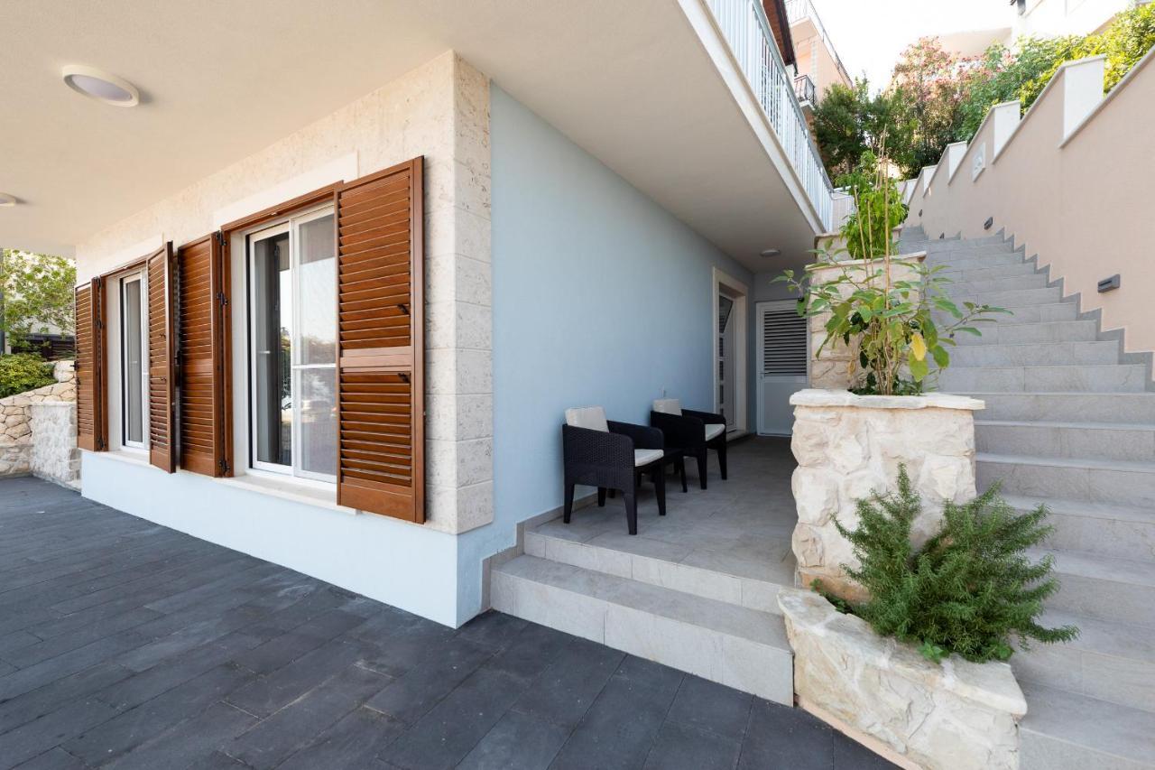 Vila Apartments Marina Blato  Екстериор снимка