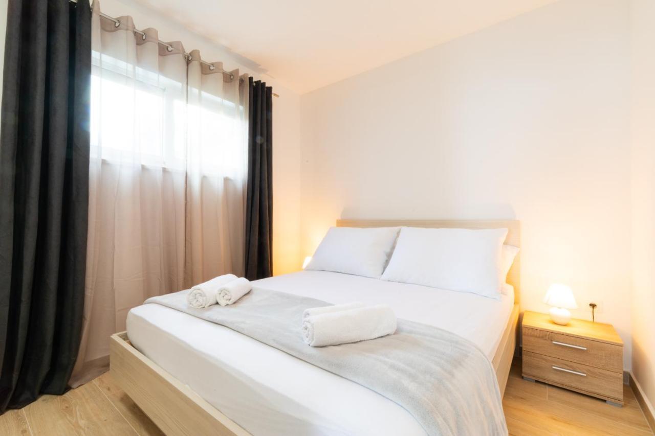 Vila Apartments Marina Blato  Екстериор снимка
